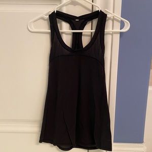 Lululemon black tank